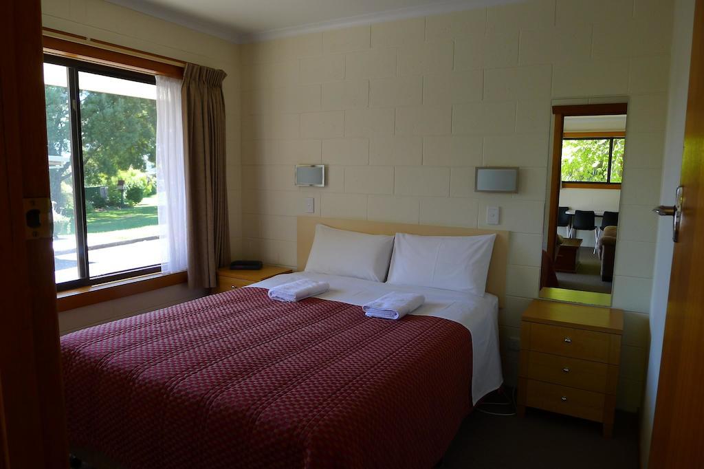 Willaway Motel Apartments Алверстон Номер фото