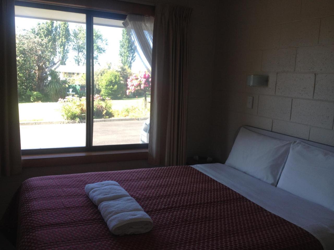 Willaway Motel Apartments Алверстон Экстерьер фото
