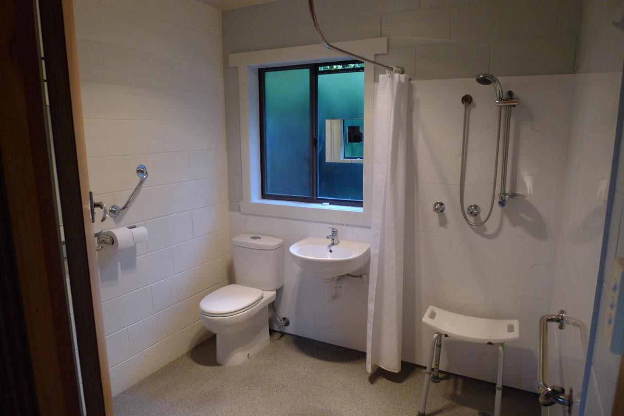 Willaway Motel Apartments Алверстон Экстерьер фото